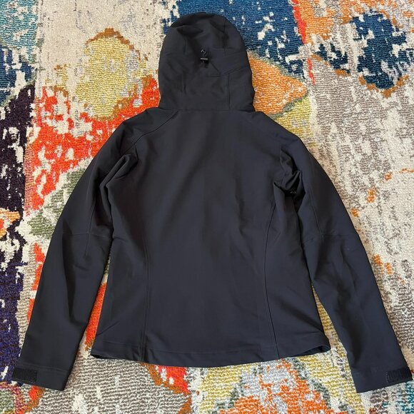 Patagonia W's Simple Guide Softshell Hooded Jacket, Black, Small - Picture 9 of 15